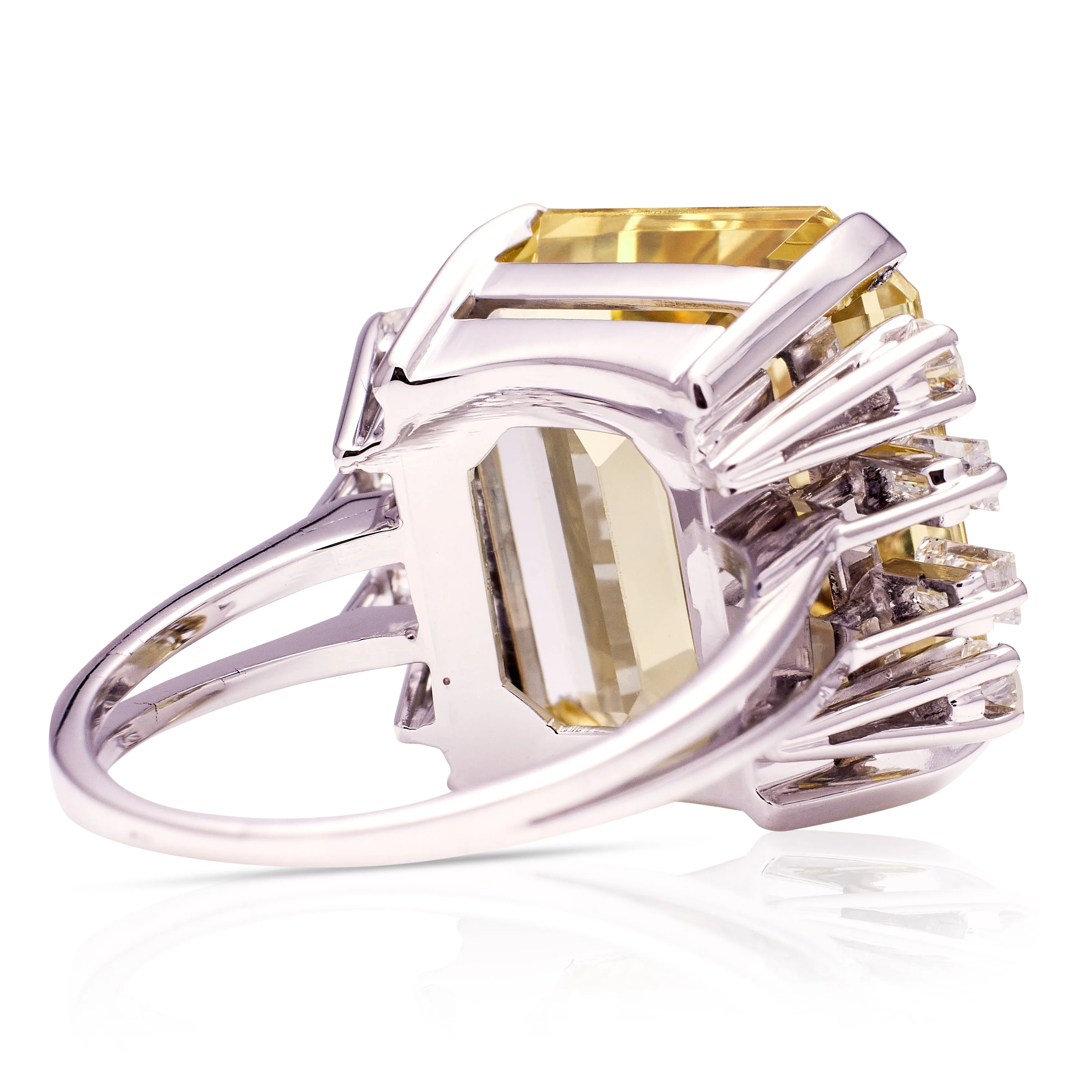 1950s, 15ct green-yellow heliodor & diamond cocktail ring