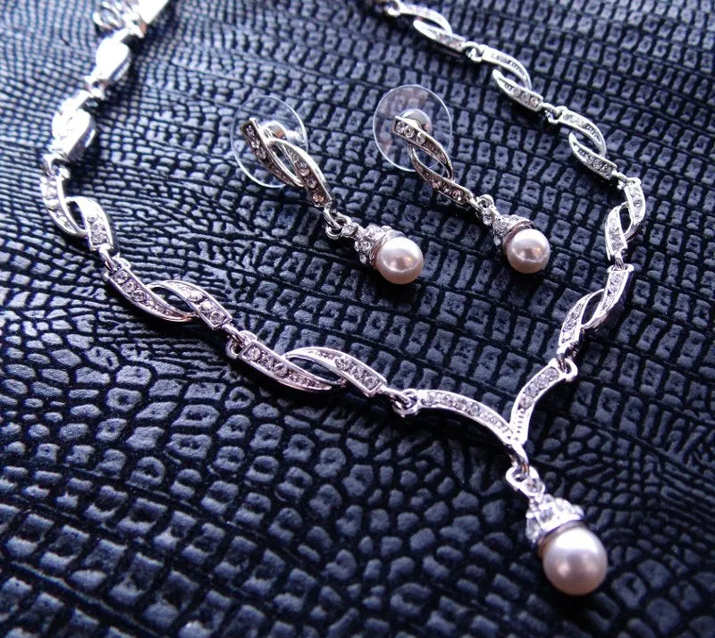Classic Bridal Necklace and Drop Earrings Set