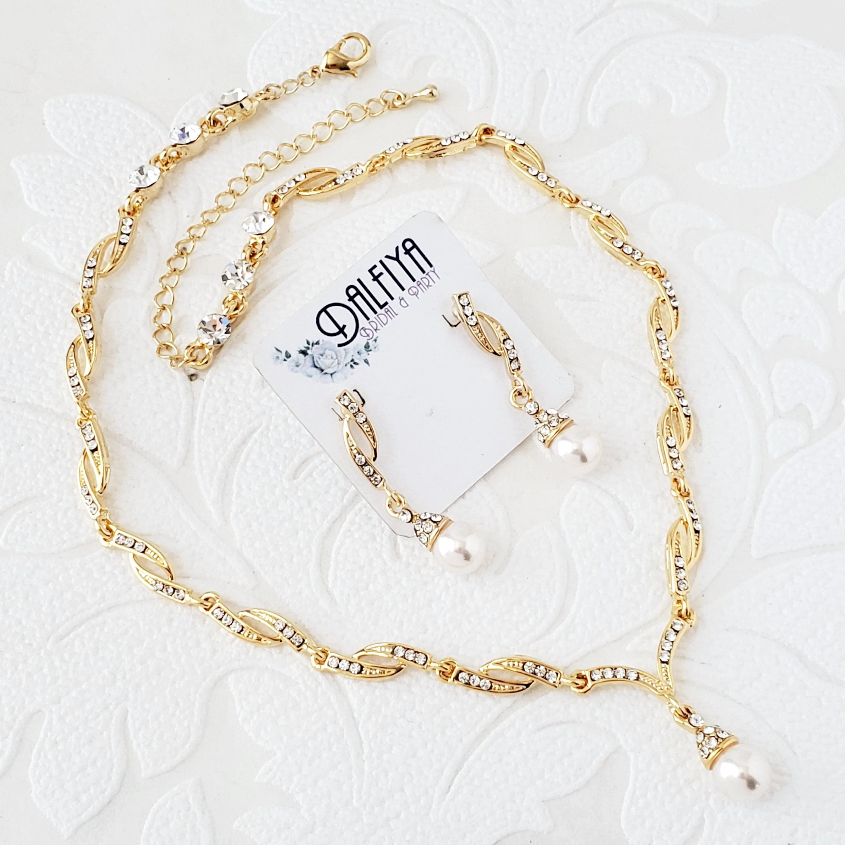Classic Bridal Necklace and Drop Earrings Set