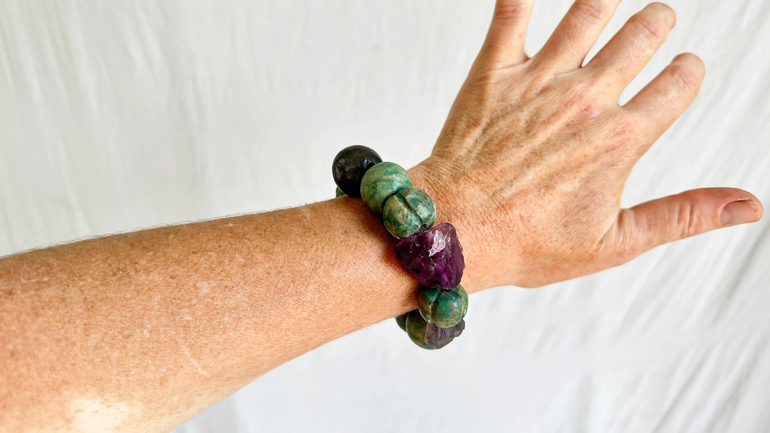 Guatemalita & Fluorite Beaded Bracelet. 2023