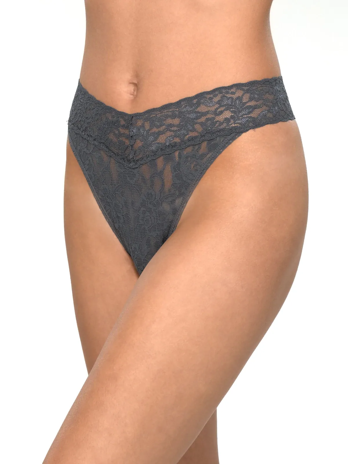 Signature Lace Original Rise Thong 4811P
